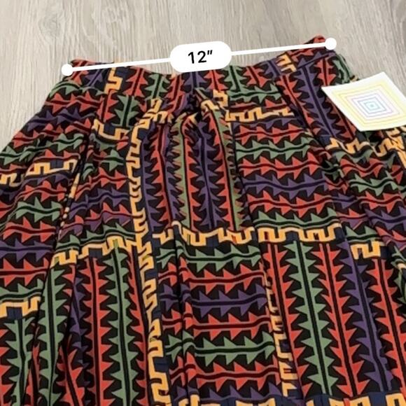 LuLaRoe Madison Black Multicolor Geometric Print Pleated A-Line Mini Skirt Sz XS - Picture 5 of 7